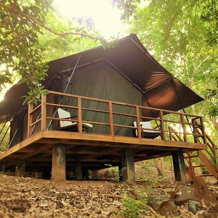 Kula Kula Luxury Camping Resort Udawalawe Exterior photo